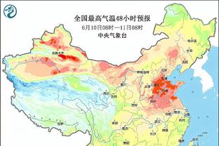 赛前皇马名宿菲戈为哈兰德和罗德里颁发上赛季的欧足联个人奖项